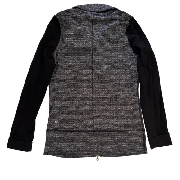 Lululemon Daily Yoga Jacket Coco Pique‎ Zip-Up Jacket, Black/Black, Size 6 - Picture 9 of 15
